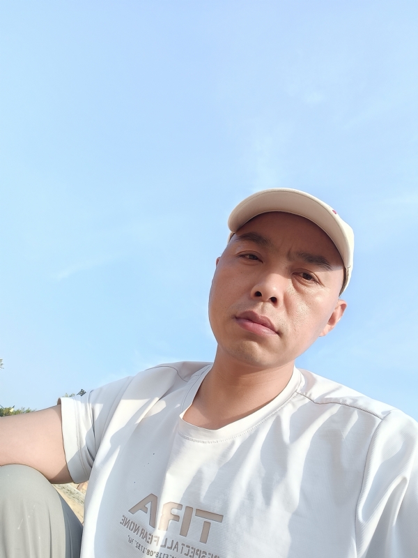 哥哥的第一张照片--滨州残疾人相亲网